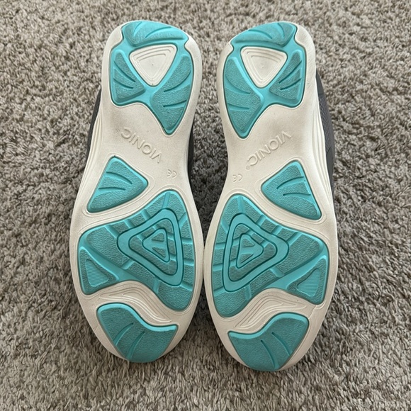 Vionic Reign Shoe - Picture 4 of 4